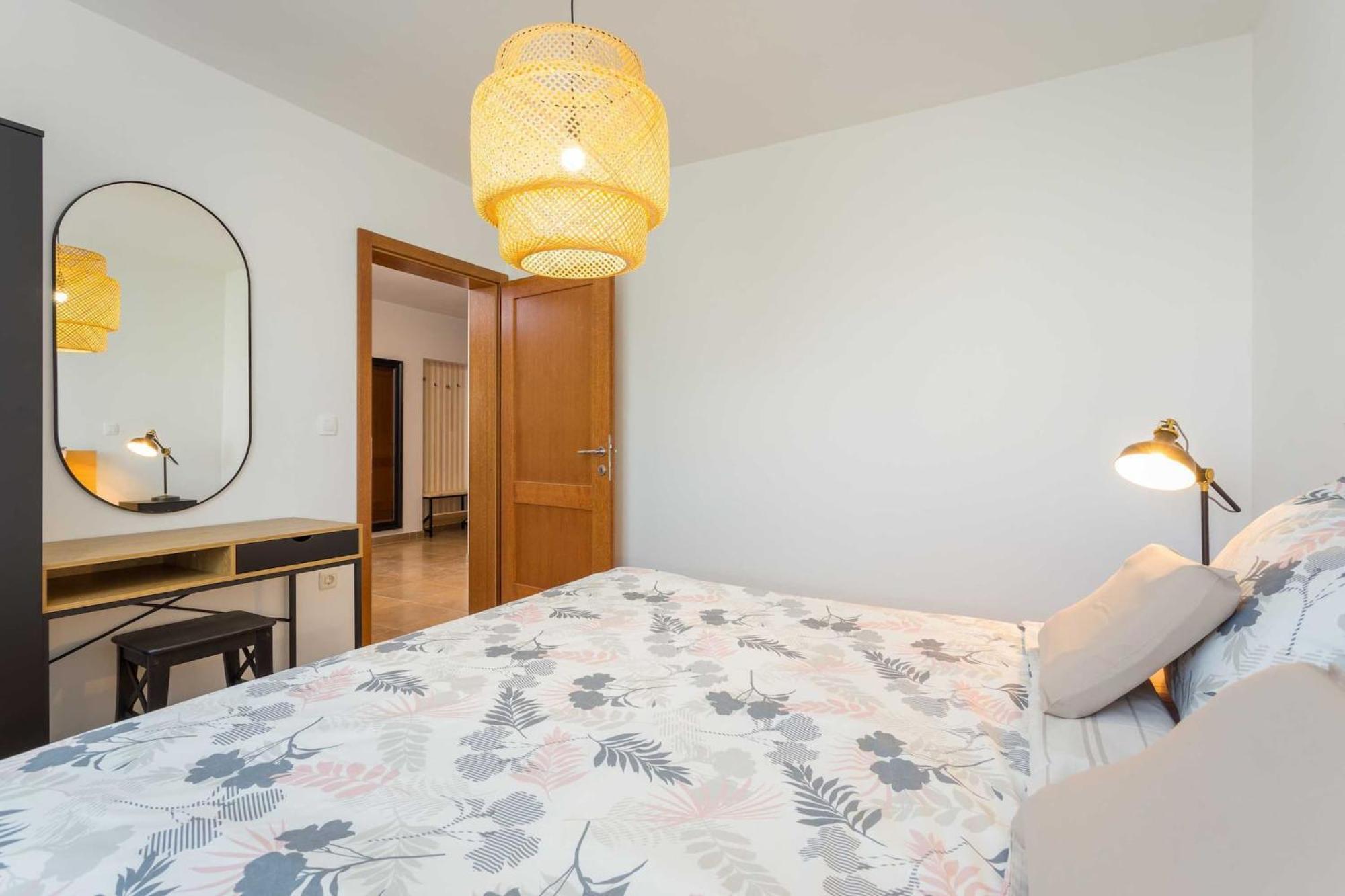 Cesare With Shared Pool Apartment