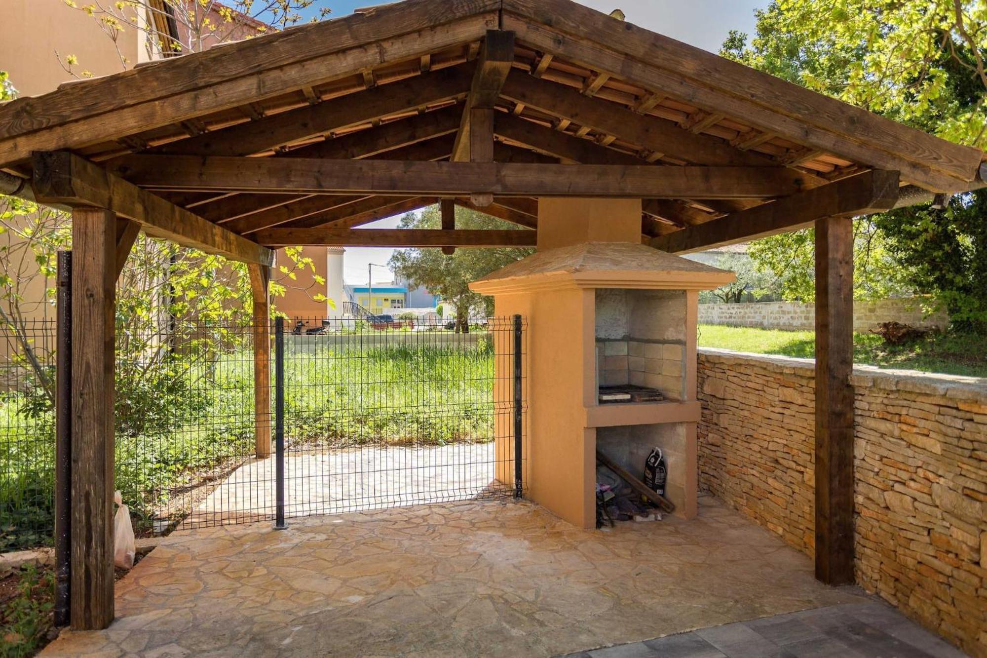 Apartment Cesare With Shared Pool *
