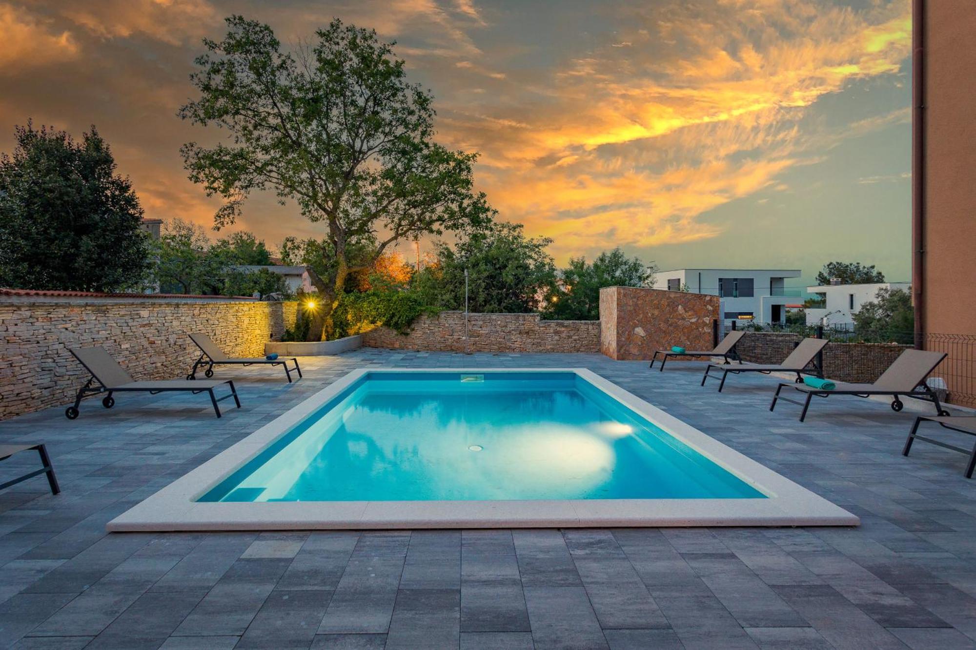 Cesare With Shared Pool Apartment *